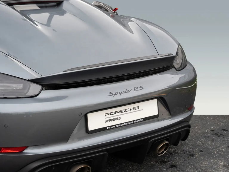 Porsche 718 Spyder RS
