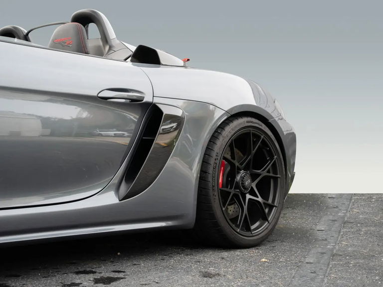 Porsche 718 Spyder RS