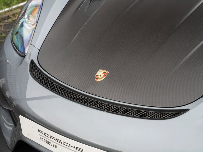 Porsche 718 Spyder RS