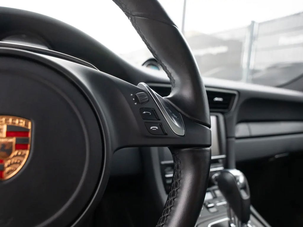 Porsche 991 Carrera 4 GTS