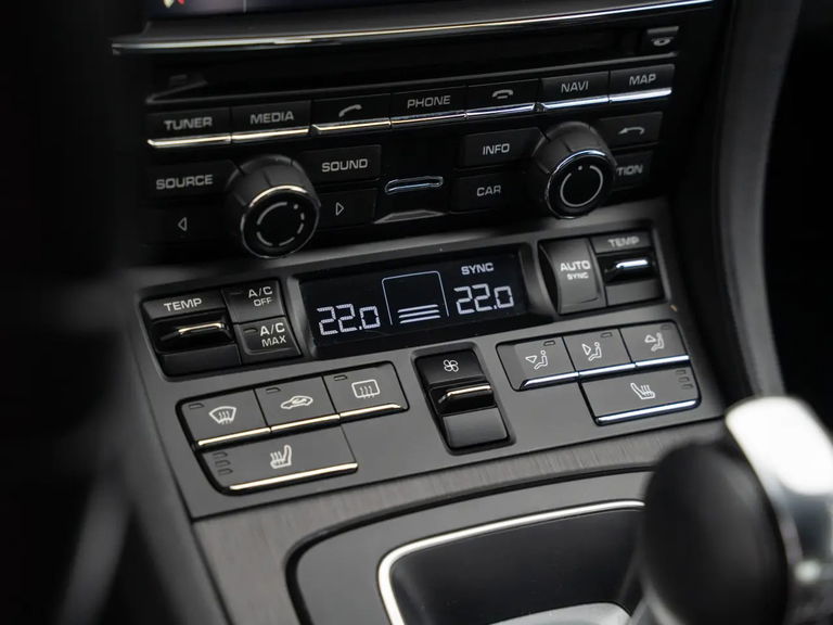 Porsche 991 Carrera 4 GTS