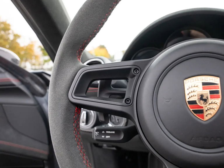 Porsche 718 Spyder RS