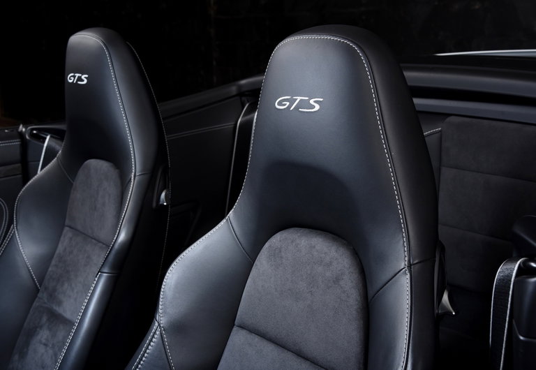 Porsche 991 Carrera 4 GTS