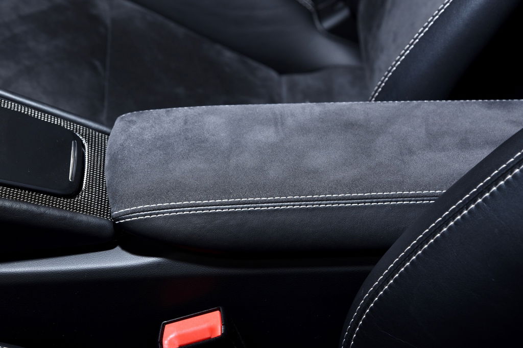 Porsche 991 Carrera 4 GTS