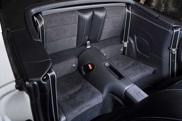 Porsche 991 Carrera 4 GTS