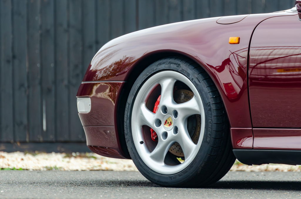 Porsche 993 Carrera 4S