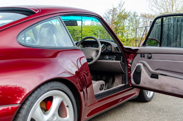 Porsche 993 Carrera 4S