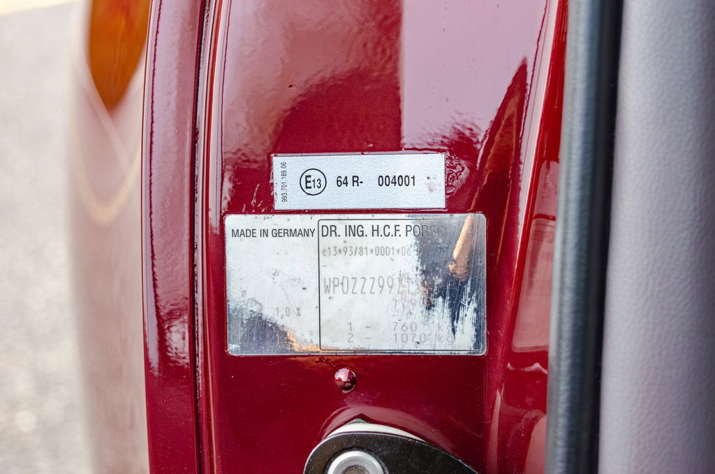 Porsche 993 Carrera 4S