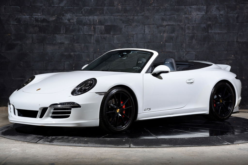 Porsche 991 Carrera 4 GTS