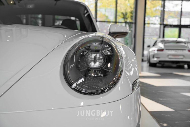 Porsche 992 GT3 Touring