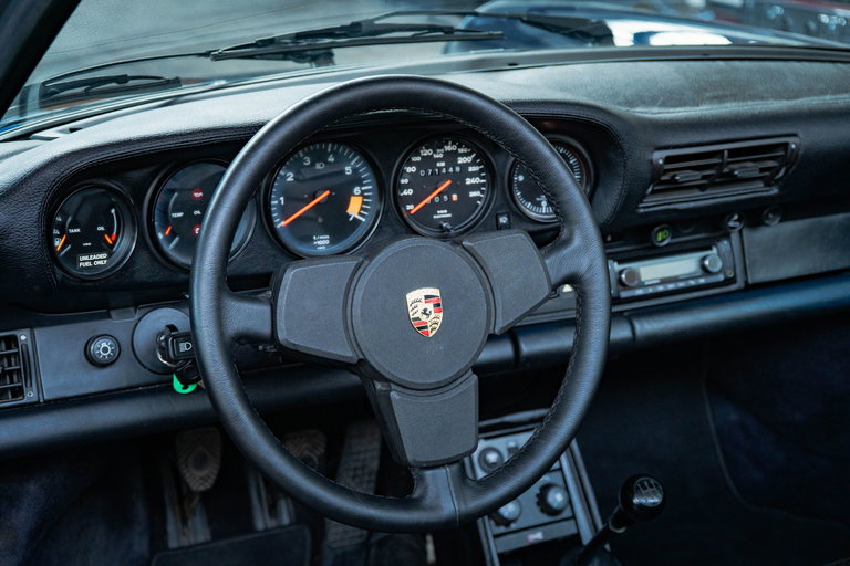 Porsche 911 Carrera 3.2 (US)