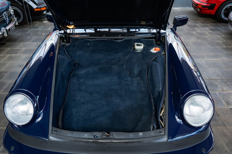 Porsche 911 Carrera 3.2 (US)