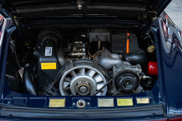 Porsche 911 Carrera 3.2 (US)