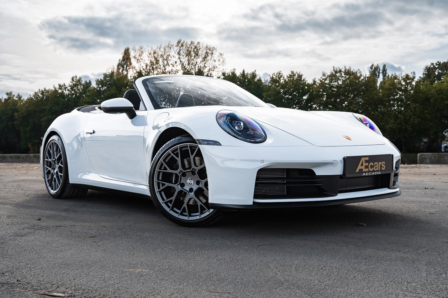 サイドウィンドウフレーム 2点セット PORSCHE Porsche 992.2 Carrera 2024 - elferspot.com - Marketplace for