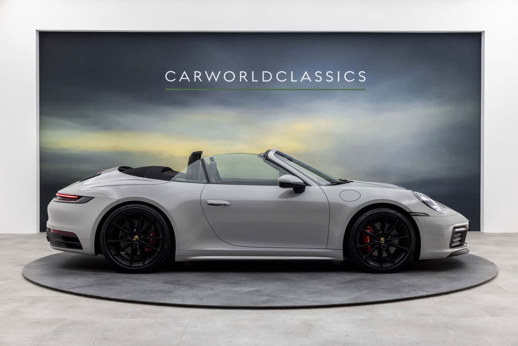 Porsche 992 Carrera 4S