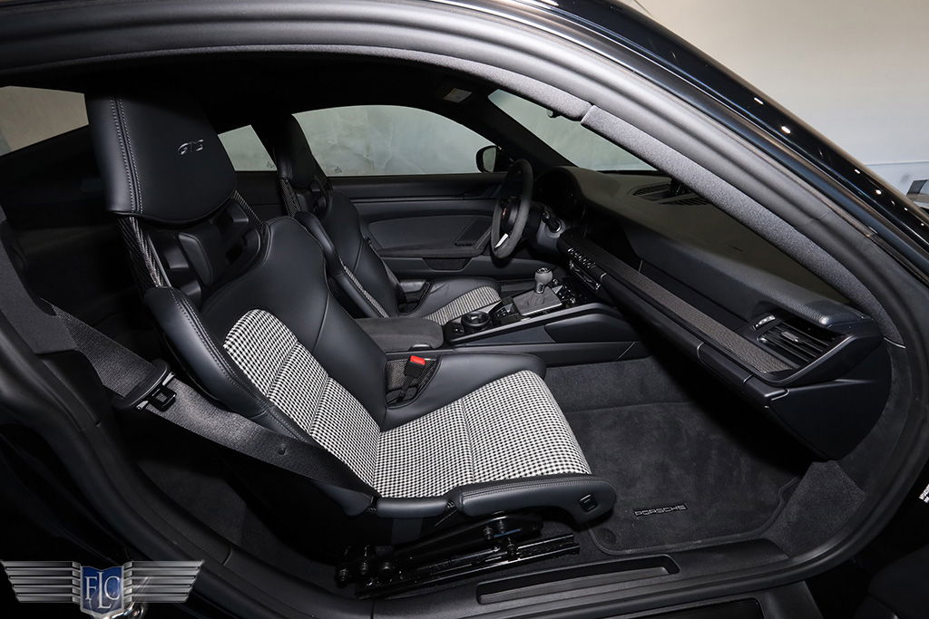 Porsche 992 Carrera GTS