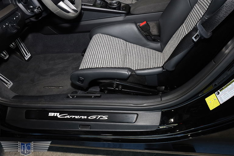 Porsche 992 Carrera GTS