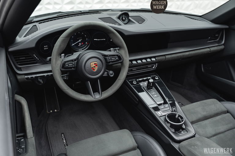 Porsche 992 Targa 4 GTS