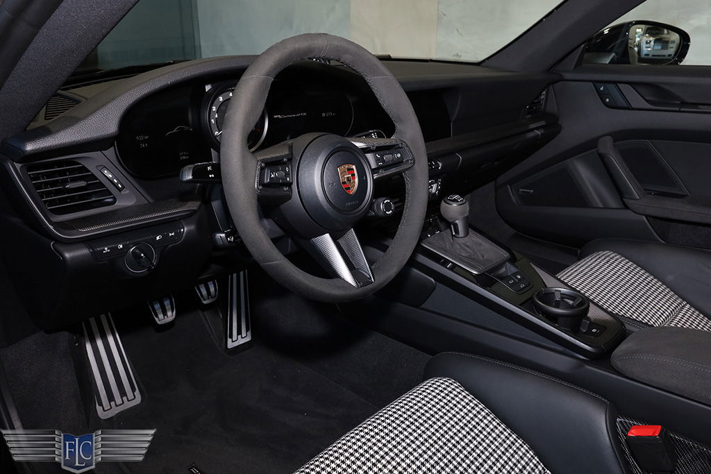 Porsche 992 Carrera GTS