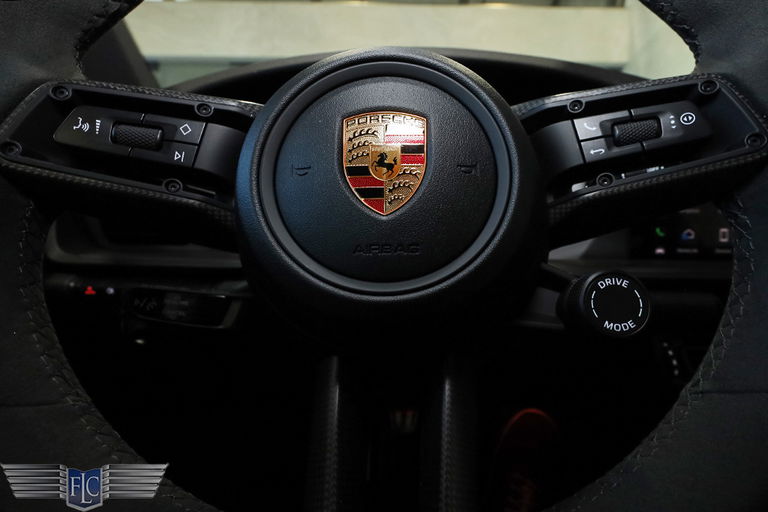 Porsche 992 Carrera GTS