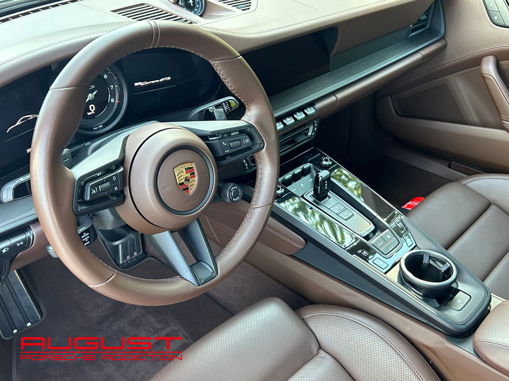 Porsche 992 Carrera GTS