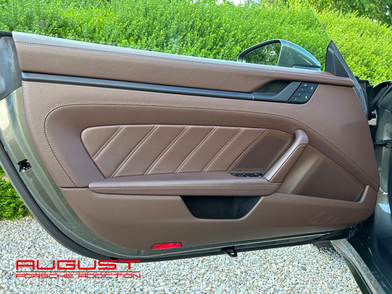 Porsche 992 Carrera GTS