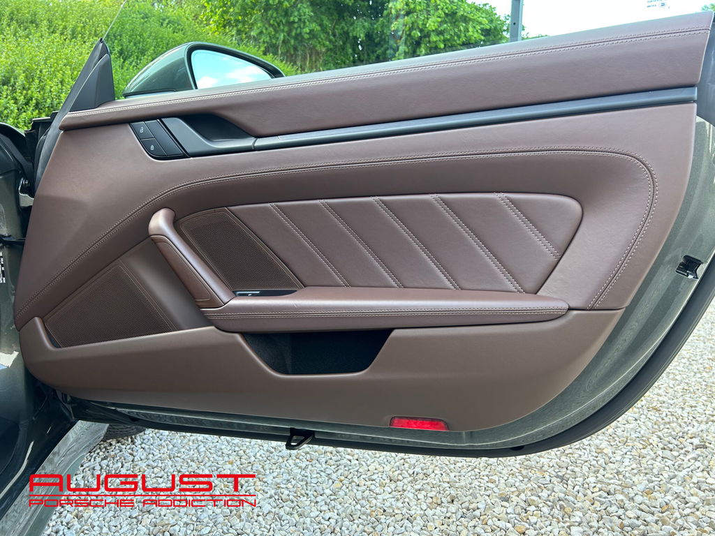 Porsche 992 Carrera GTS