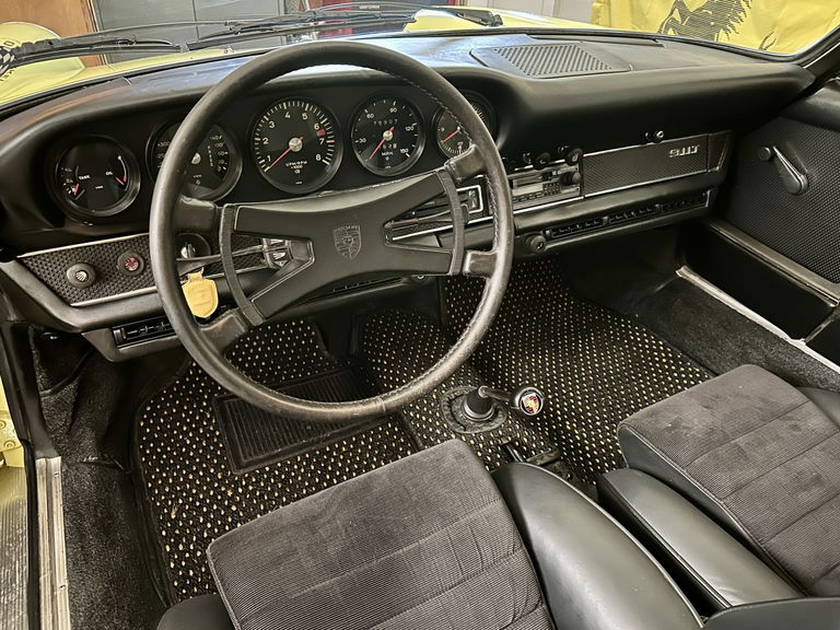 Porsche 911 T