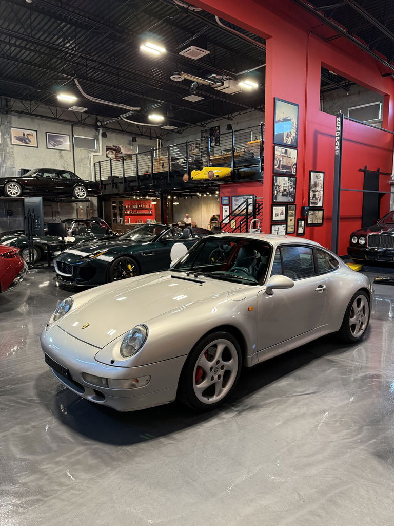Porsche 993 Carrera 4S