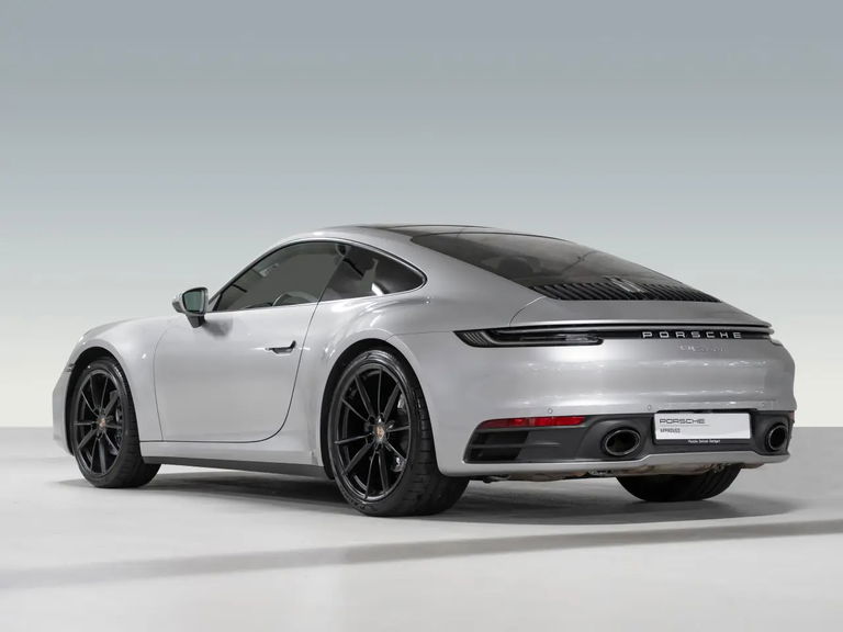 Porsche 992 Carrera