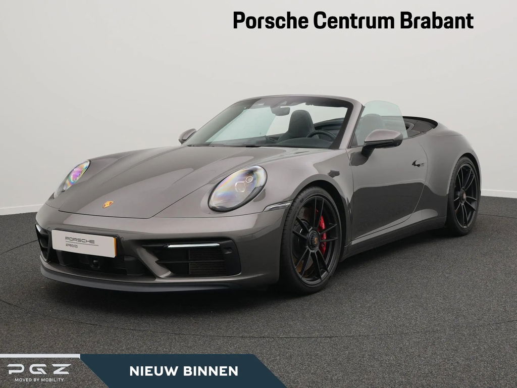 Porsche 992 Carrera 4 GTS