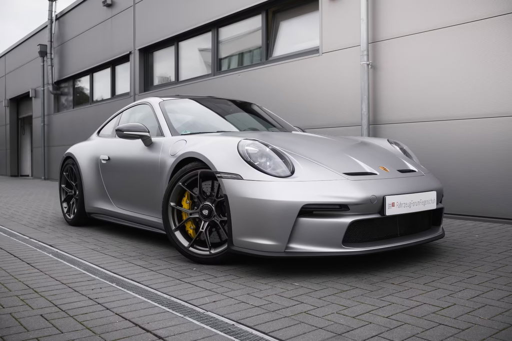 Porsche 992 GT3 Touring