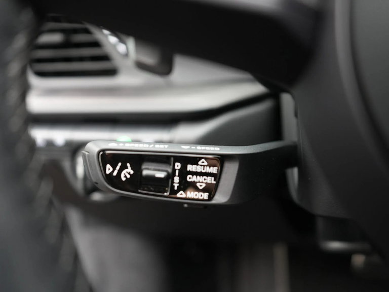 Porsche 992 Carrera 4 GTS