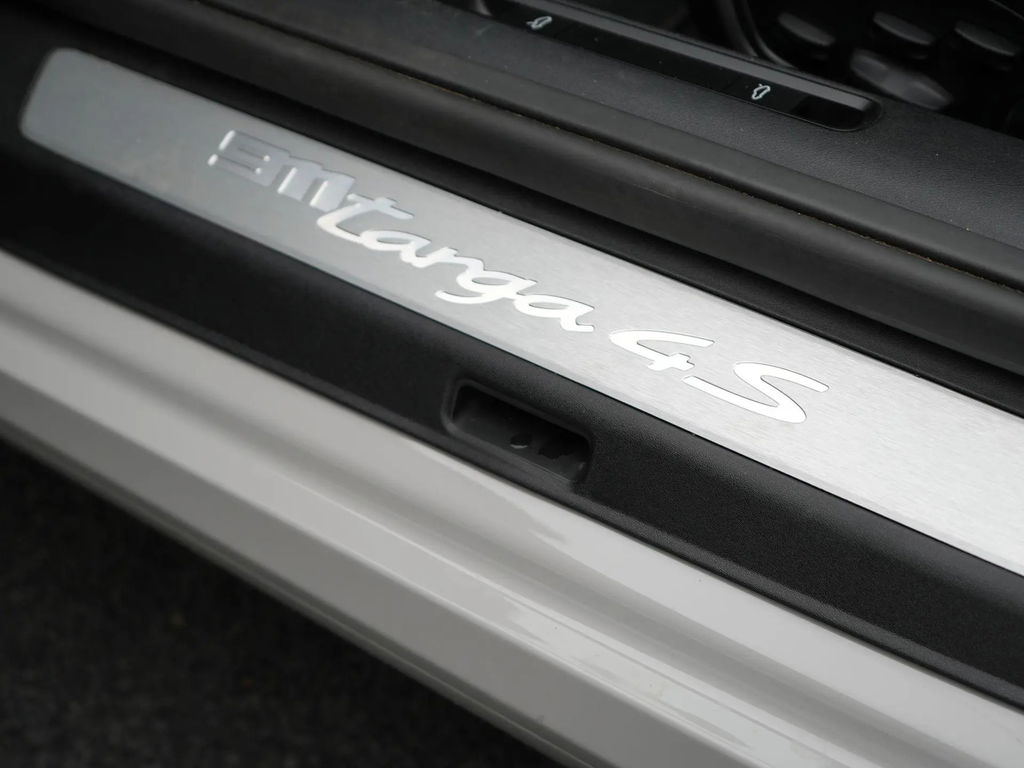 Porsche 992 Targa 4S