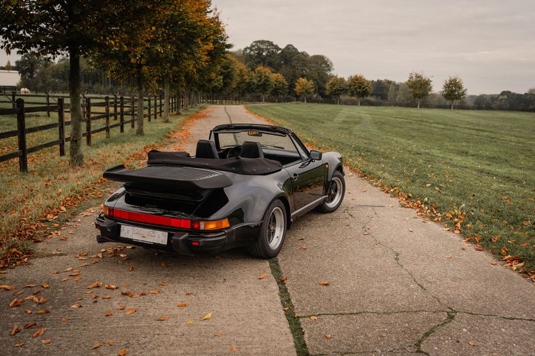 Porsche 911 Turbo 3.3 (US)
