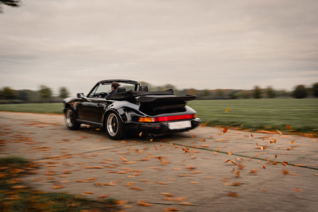 Porsche 911 Turbo 3.3 (US)