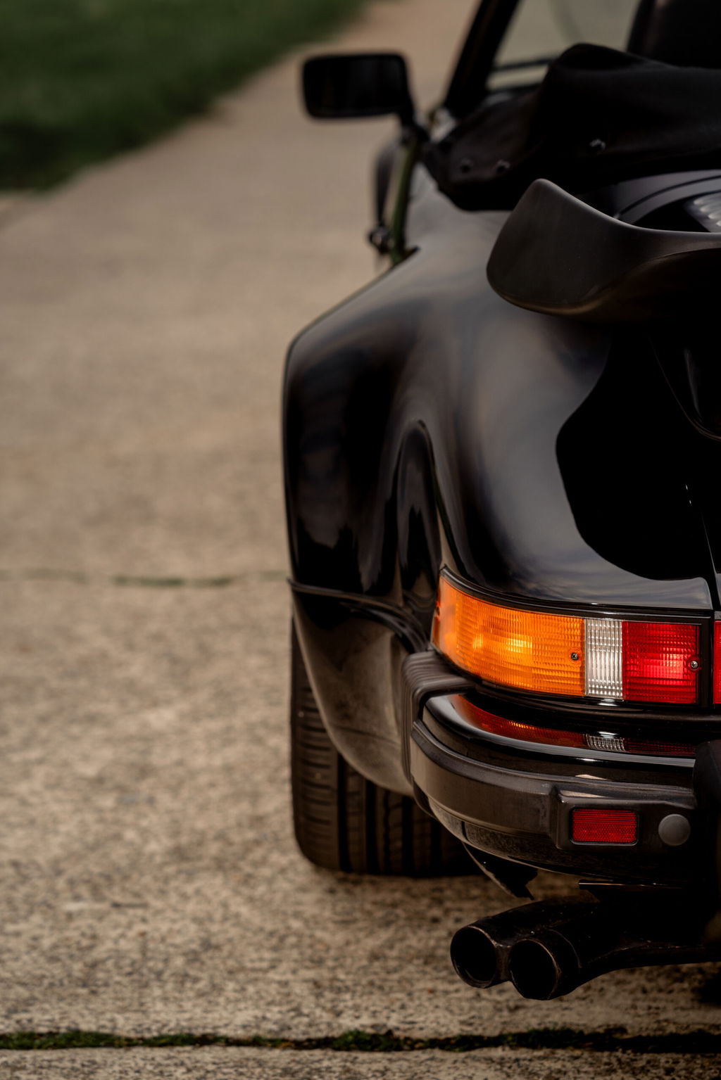 Porsche 911 Turbo 3.3 (US)