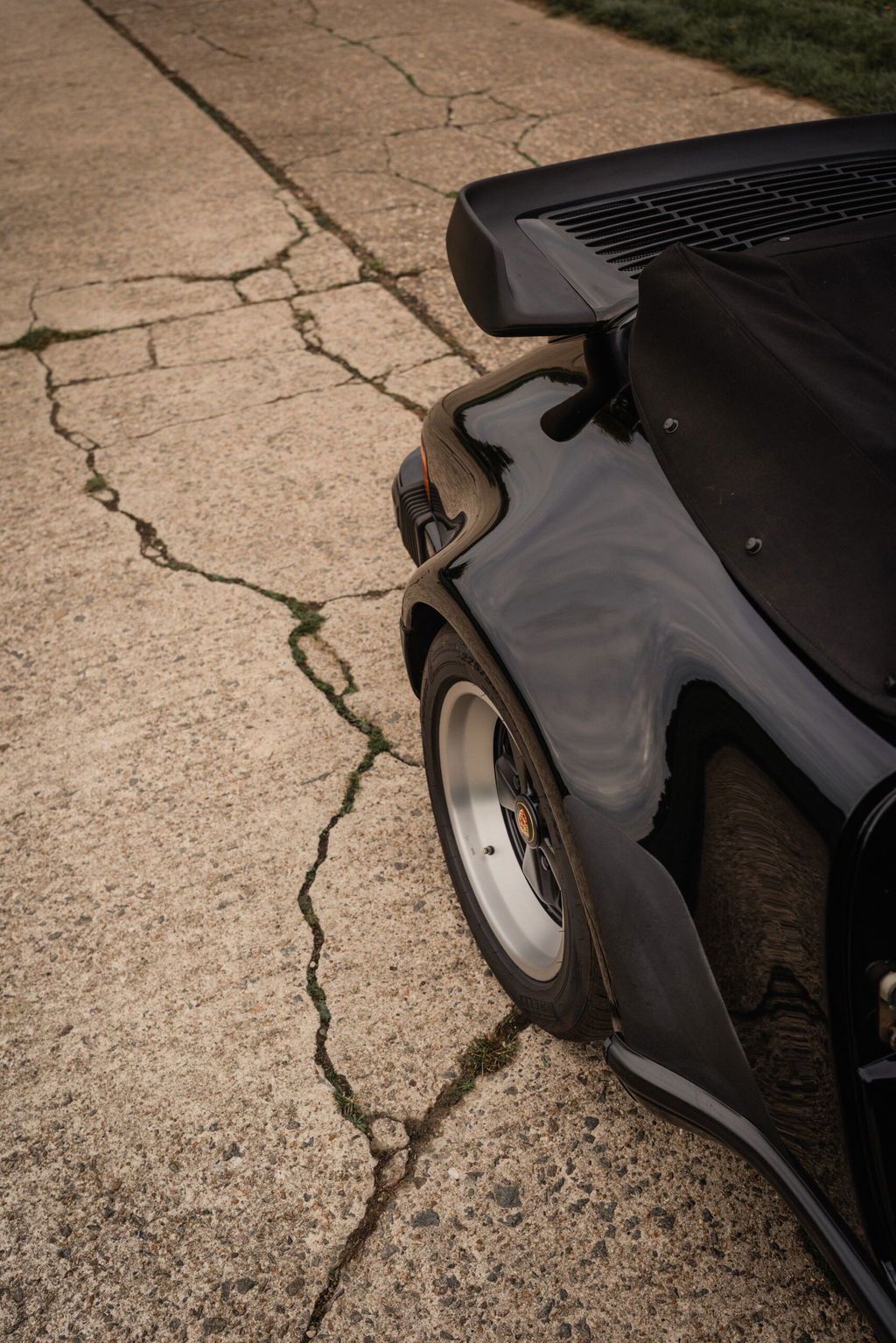 Porsche 911 Turbo 3.3 (US)