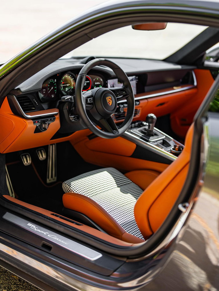 Porsche 992 Sport Classic