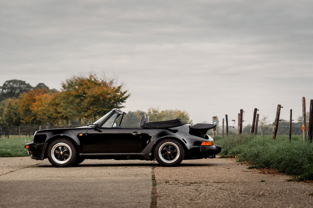 Porsche 911 Turbo 3.3 (US)