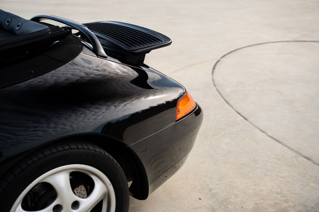 Porsche 993 Carrera 4
