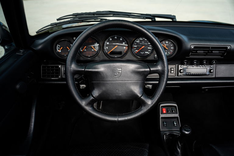 Porsche 993 Carrera 4