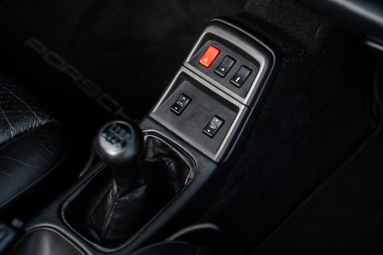 Porsche 993 Carrera 4