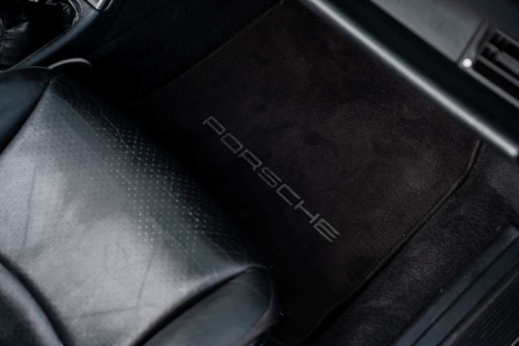 Porsche 993 Carrera 4