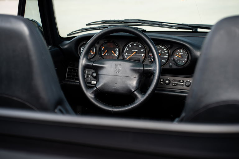 Porsche 993 Carrera 4