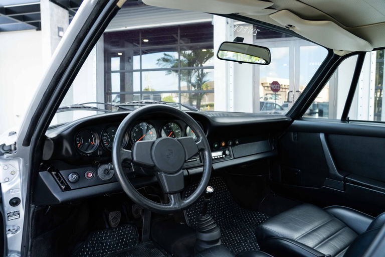 Porsche 911 Carrera (US)