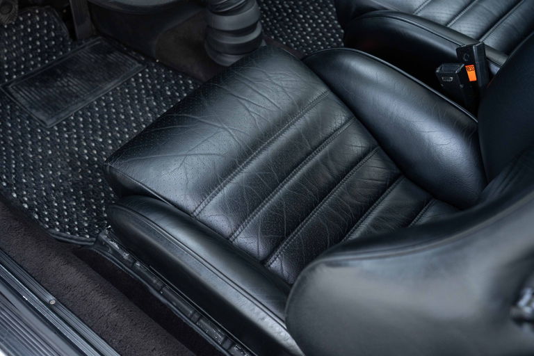 Porsche 911 Carrera (US)