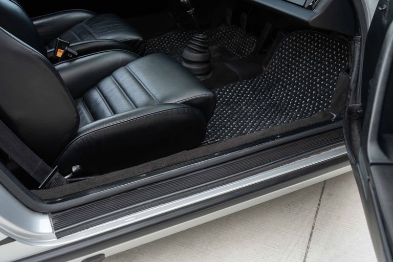 Porsche 911 Carrera (US)