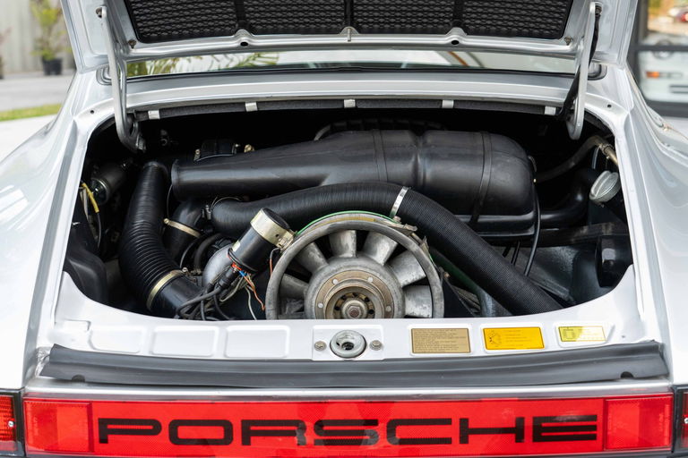 Porsche 911 Carrera (US)