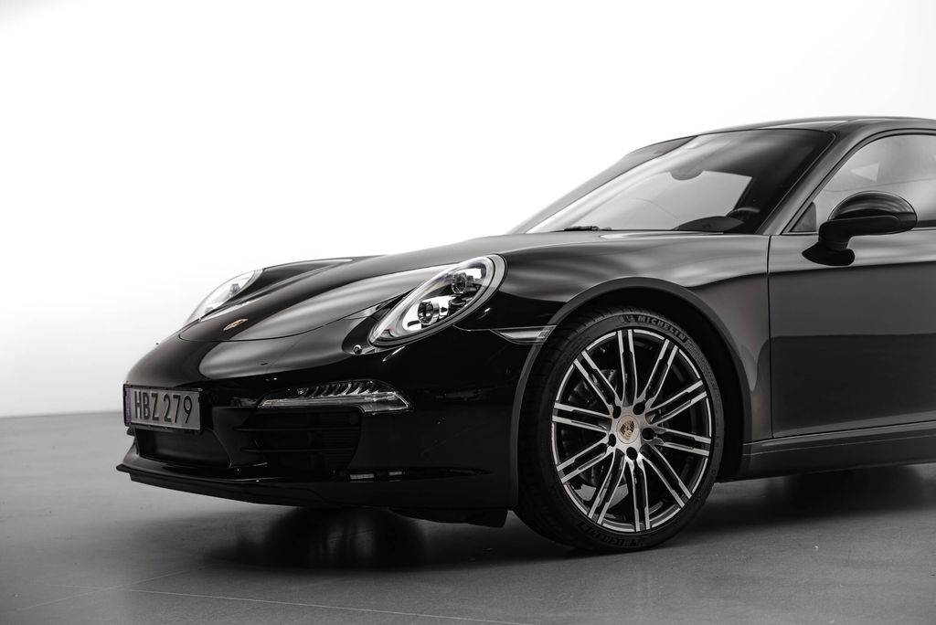 Porsche 991 Carrera Black Edition